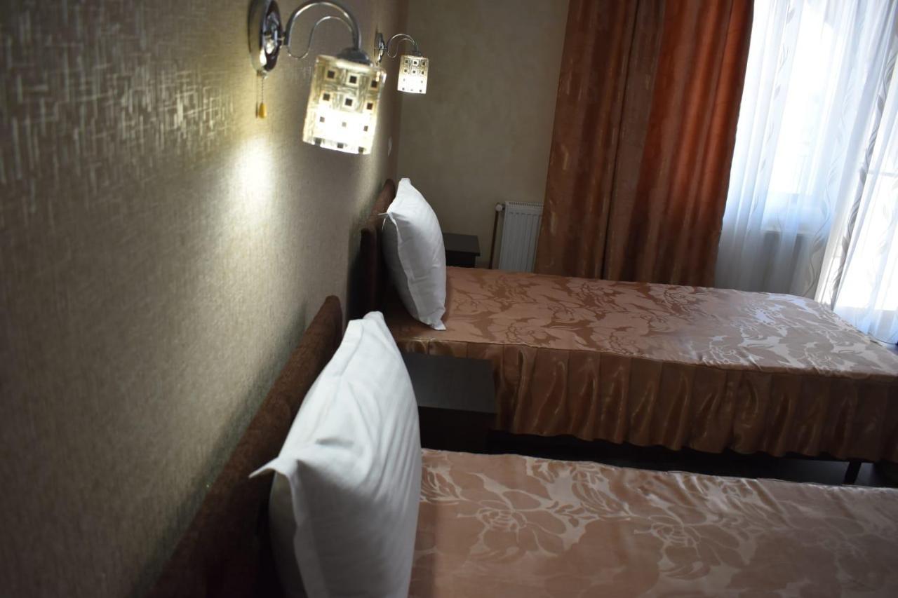 Casa Brancusiana Appartement Târgu Jiu Buitenkant foto