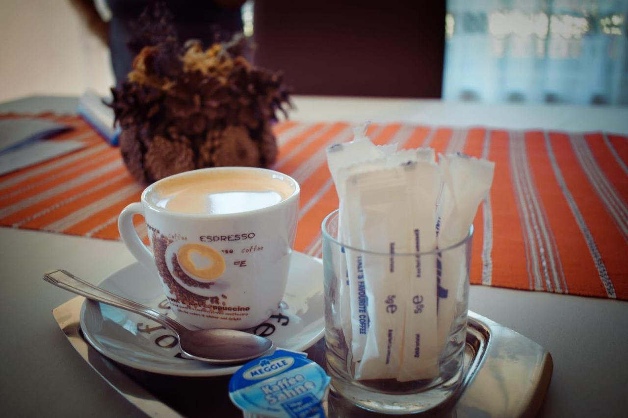 Casa Brancusiana Appartement Târgu Jiu Buitenkant foto